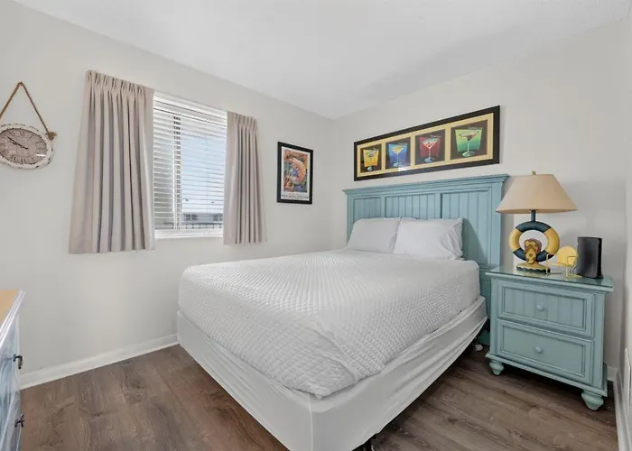 Apartment Surf & Racquet 304c By Youngs Suncoast *