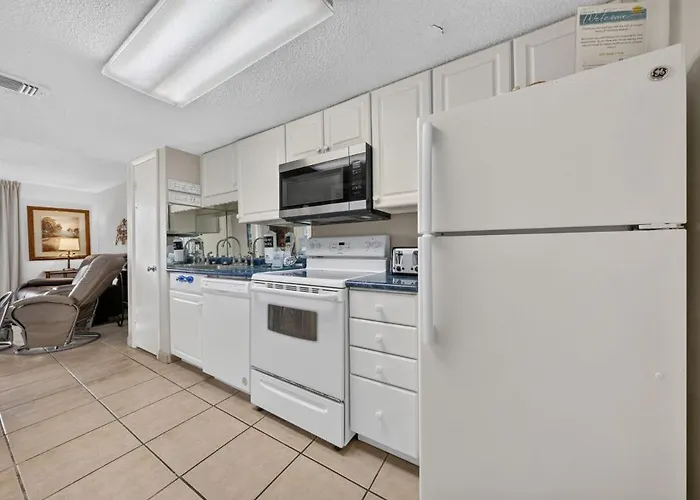 Surf & Racquet 304c By Youngs Suncoast * Gulf Shores