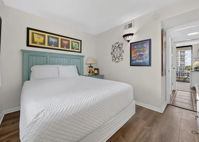 Surf & Racquet 304c By Youngs Suncoast Apartment *